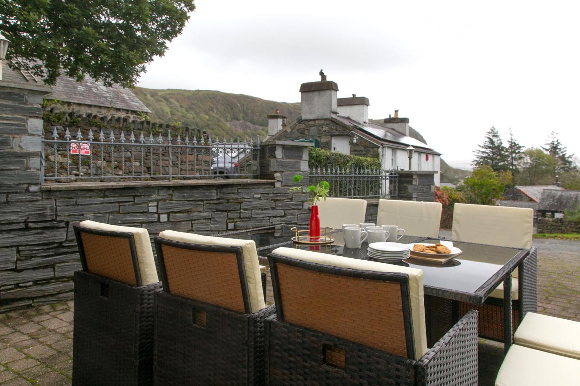Luxury Home 10 Min To Snowdonia Football Table Tremadog Exterior foto