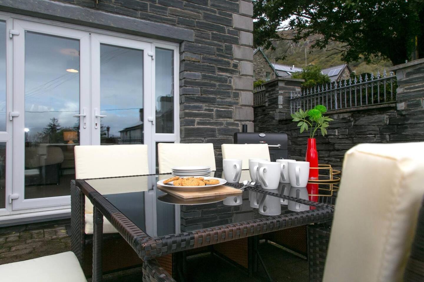 Luxury Home 10 Min To Snowdonia Football Table Tremadog Exterior foto